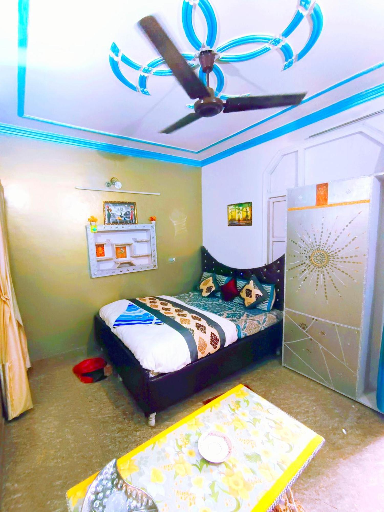 Shri Deep Hotel New Delhi